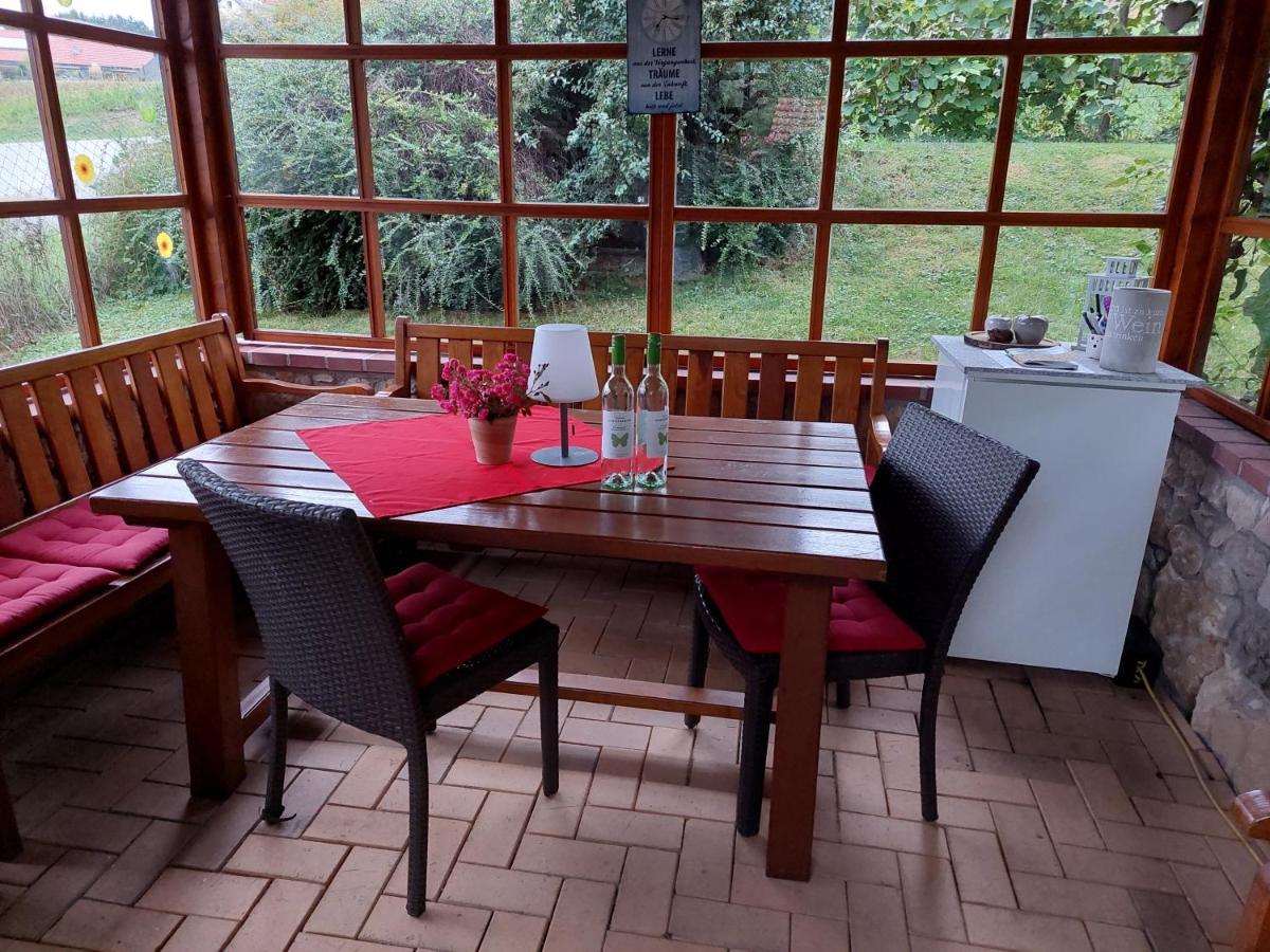 Anna'S Home - Ferienwohnungen Ratsch an der Weinstrasse Exterior photo